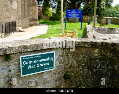 Um Purton, Wiltshire Dorf in der Nähe von Swindon, Wiltshire England UK St Mary's Parish Church Stockfoto