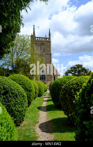 Um Purton, Wiltshire Dorf in der Nähe von Swindon, Wiltshire England UK St Mary's Parish Church Stockfoto