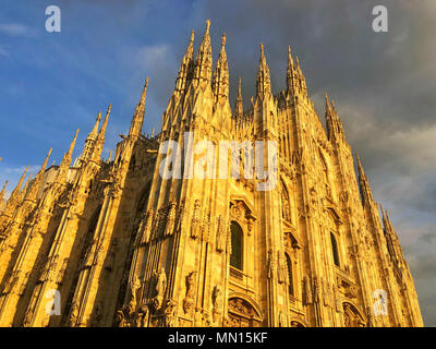 Duomo di Milano, Mailänder Dom ist die Kathedrale Kirche von Mailand in der Lombardei in Norditalien. Zur Hl. Maria von der Geburt gewidmet ist, ist der Sitz des Stockfoto