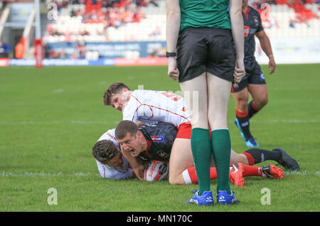 13. Mai 2018, kcom Craven Park, Hull, England; Ladbrokes Challenge Cup Rugby, Rumpf Kr v Wigan Warriors; Tony Clubb von Wigan Warriors Kerben versuchen Credit: Aktuelles Bilder/Alamy leben Nachrichten Stockfoto