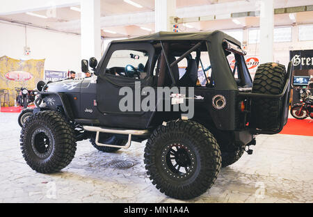 Neapel, Kampanien, Italien. 12. Mai 2018. Jeep während der Motor Erfahrung ausgestellt, Neapel International Auto und Motorrad Ausstellung. Credit: Ernesto Vicinanza/SOPA Images/ZUMA Draht/Alamy leben Nachrichten Stockfoto