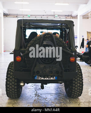 Neapel, Kampanien, Italien. 12. Mai 2018. Jeep während der Motor Erfahrung ausgestellt, Neapel International Auto und Motorrad Ausstellung. Credit: Ernesto Vicinanza/SOPA Images/ZUMA Draht/Alamy leben Nachrichten Stockfoto