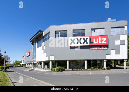 XXXLutz Möbelhaus in Freudenberg, Deutschland. Österreich XXXLutz ist der zweitgrößte Möbel Einzelhändler der Welt. Stockfoto