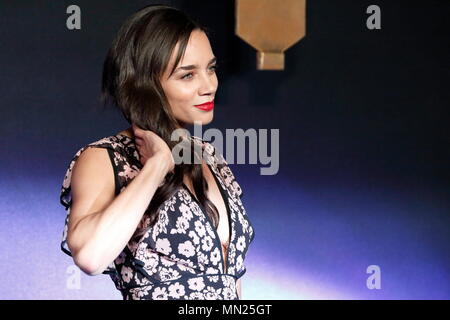 LONDON, ENGLAND - 15. NOVEMBER: Hannah John-Kamen die europäische Erstaufführung der "fantastischen Tieren besucht und wo sie zu finden' im Odeon Leicester Square am 15. November 2016 in London, England. Stockfoto