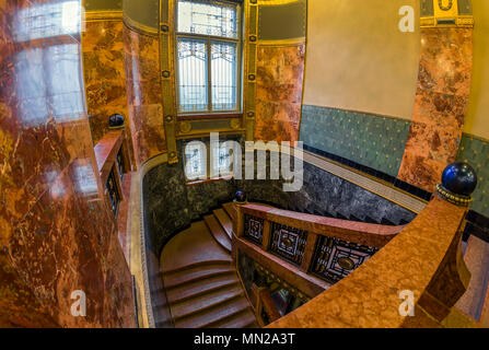 Die Treppe zum grünen Eingangshalle der Ferenc Liszt Musikakademie. Es ist ein Konzertsaal und Konservatorium in Budapest, gegründet von Franz Liszt. Stockfoto