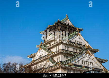 Hauptturm der Burg von Osaka; ursprünglich Ozakajo, Japan genannt Stockfoto