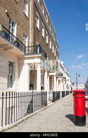 Klassischen Stil Reihenhäuser, Eaton Place, Belgravia, Westminster, London, England, Vereinigtes Königreich Stockfoto