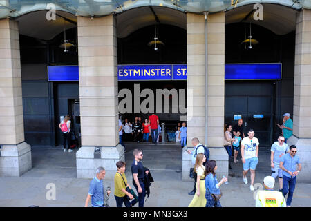 Westminster Station Parliament Street Westminster London Stockfoto