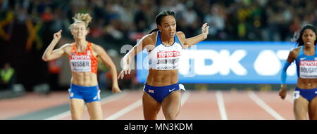 LONDON, ENGLAND - 05. August: Katarina Johnson-Thompson Großbritannien konkurrieren in 200 m der Frauen Siebenkampf erreicht für die Ziellinie für ersten Platz bei Tag zwei des 16. IAAF Leichtathletik WM 2017 in London an der London Stadion am 5. August 2017 in London, Vereinigtes Königreich. Foto von Paul Cunningham Stockfoto