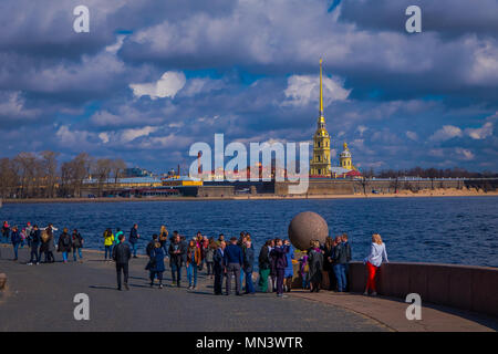 ST. PETERSBURG, Russland, 01. MAI 2018: die malerischen Fluss Blick auf die Peter-und-Paul-Festung in Sankt Petersburg Stockfoto
