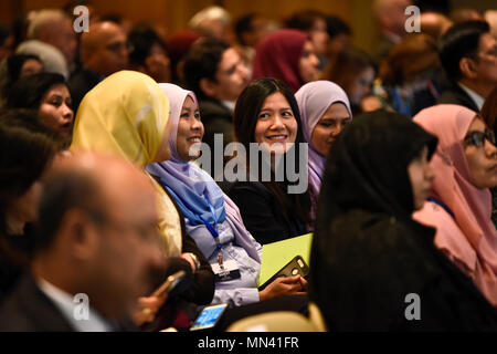 Kuala Lumpur, Malaysia. 14 Mai, 2018. Hunderte von Teilnehmern werden bei der Eröffnung der Börsenaufsichtsbehörde Malaysia - Weltbank-IOSCO Asia Pacific Hub Konferenz 2018 Konferenz Hall, Sicherheiten Kommission Malaysia am 14. Mai 2018 in Kuala Lumpur, Malaysia gesehen. Quelle: Chris Jung/Alamy leben Nachrichten Stockfoto