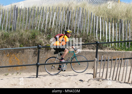 Crosby, Liverpool. 14. Mai 2018. UK Wetter 14.05.2018. Einen hellen Sommertag an der Küste, am Ufer des Mersey Flussmündung. Credit: cernan Elias/Alamy leben Nachrichten Stockfoto