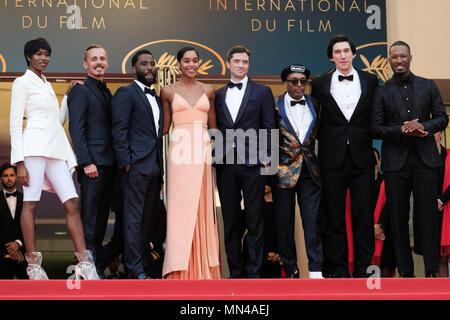 Cannes, Frankreich. 14 Mai, 2018. Auf der 'BlacKkKlansman' Roter Teppich am Montag, 14. Mai 2018 im Rahmen der 71. Internationalen Filmfestspiele von Cannes im Palais des Festivals, Cannes werfen. Bild: John David Washington, Damaris Lewis, Jasper Paakkonen, Laura Harrier, Topher Grace, Regisseur Spike Lee, Adam Treiber, Corey Hawkins. Bild von der Credit: Julie Edwards/Alamy leben Nachrichten Stockfoto