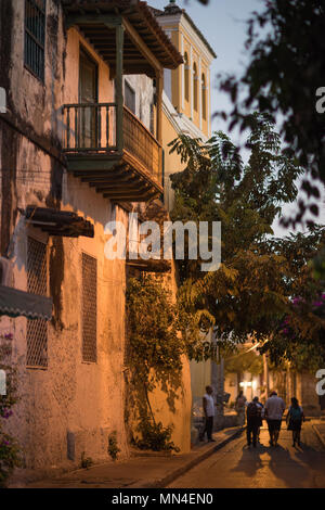 Die Straßen von Getsemani in der Morgendämmerung, Cartagena, Kolumbien Stockfoto