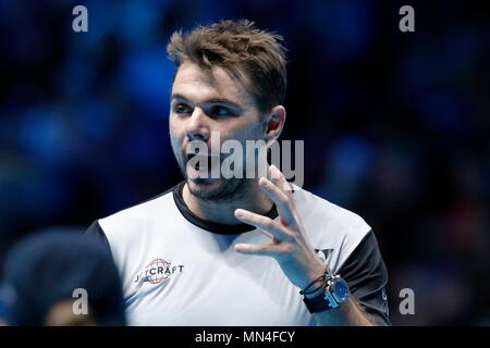 LONDON, ENGLAND - 18. NOVEMBER: Stan Wawrinka der Schweiz reagiert während seiner singles Match gegen Andy Murray von Schottland am Tag sechs der ATP World Tour Finale in der O2 Arena am 18. November 2016 in London, England. Stockfoto