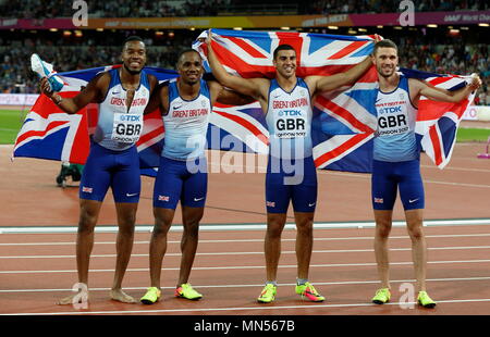 LONDON, ENGLAND - 12. August: Chijindu Gemili Ujah, Adam, Daniel Talbot und Nathanael Mitchell-Blake Großbritannien feiern gewinnen Gold bei den Herren 4x100 Relais final bei Tag neun der 16. IAAF Leichtathletik WM 2017 in London an der London Stadion am 12. August 2017 in London, Vereinigtes Königreich. Stockfoto