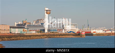 Kreuzfahrtschiff, Le Havre, Normandie, Frankreich Stockfoto