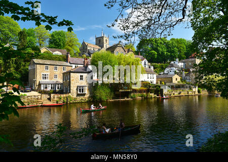 Knaresborough - Wasserseite Blick von Longwalk (Mother Shipton Höhle) Stockfoto