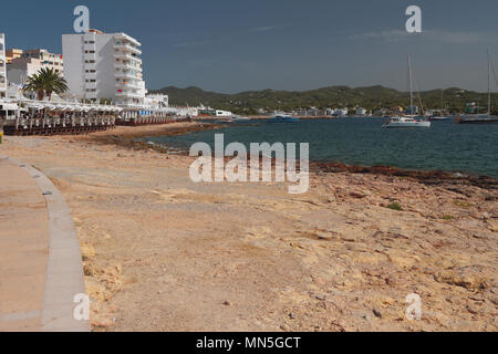 Resort am Meer. San Antonio, Ibiza, Spanien Stockfoto