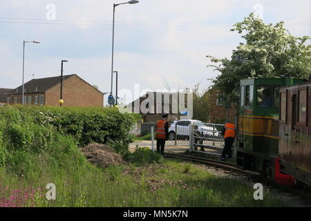 Beaudesert war der Name der Dieselmotor, den Wagen an der Leighton Buzzard Schmalspurbahn am 13. Mai 2018 zog Stockfoto