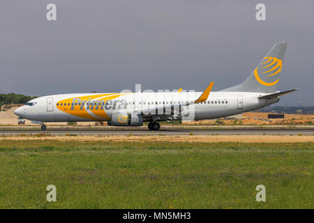 Mallorca, Spanien Mai 18 2018: Boeing 737 Primera Landung auf der schönen Insel in Spanien Stockfoto