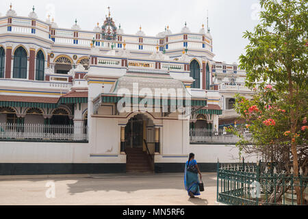 Kanadukathan, Indien - 12. März 2018: Palast in der kleinen Stadt im indischen Bundesstaat Tamil Nadu, einer der vielen Villen in Chettinad im letzten Jahrhundert gebaut Stockfoto