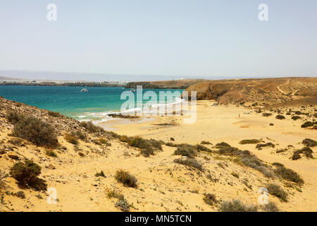 Schöne Panoramasicht auf Lanzarote Strände und Sanddünen in Playas de Papagayo, Costa del Rubicon, Kanarische Inseln Stockfoto