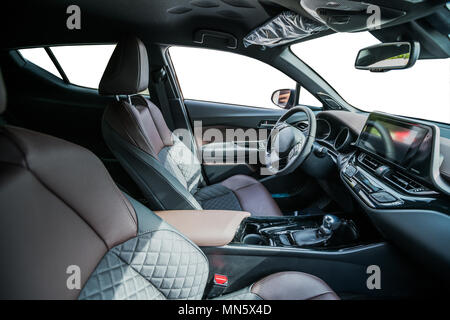 Einrichtung eines modernen neuen Auto. Stockfoto