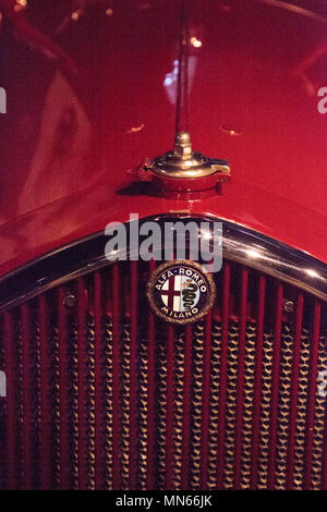 Naples, Florida, USA - Mai 5, 2018: Rot 1934 Alfa Romeo Tipo 8C 2300 Corto Touring angezeigt an der Revs Institut in Naples, Florida. Redaktionelle Verwendung Stockfoto