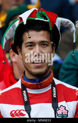 Fans während der IRB-RWC Quartal 2015 Finale zwischen Wales v RSA Südafrika bei Twickenham Stadium. London, England. 17. Oktober 2015 Stockfoto