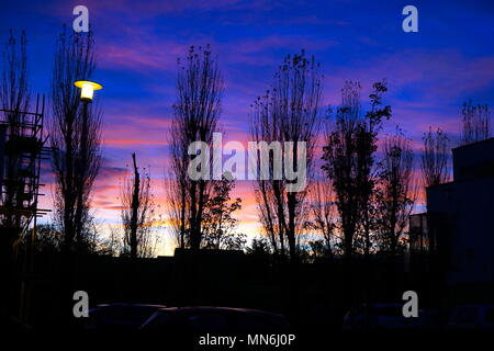 Einen schönen Abend Himmel mit Blick über London, England, Großbritannien Stockfoto