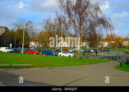 Willesden Sport Center Car Pk, Willesden, London, England, Großbritannien Stockfoto