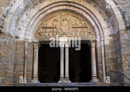 Frankreich, Lot, Haut Quercy, Dordogne Tal, Carennac, beschriftet Les Plus beaux villages de France (Schönste Dörfer Frankreichs), Saint Pierre Stockfoto