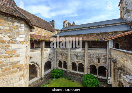 Frankreich, Lot, Haut Quercy, Dordogne Tal, Carennac, beschriftet Les Plus beaux villages de France (Schönste Dörfer Frankreichs), Saint Pierre Stockfoto