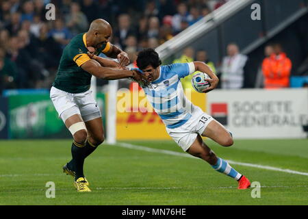 Matias Moroni drückt aus Südafrika von JP Pietersen Südafrika während der IRB-RWC 2015 Ð Kampf um Bronze 47, zwischen Argentinien v Südafrika im Queen Elizabeth Olympic Park. London, England. 30. Oktober 2015 Stockfoto