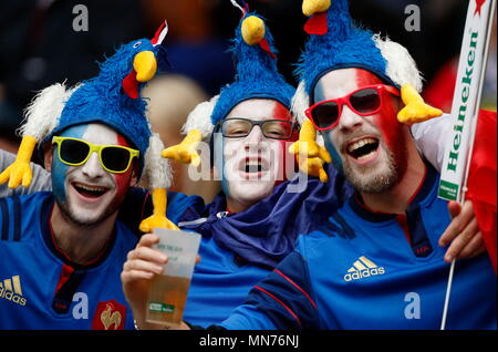 Französischen Fans während der IRB-RWC 2015 Match zwischen Wales v Australien - Pool ein Match 35 bei Twickenham Stadium. London, England. 10. Oktober 2015 Stockfoto