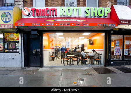 Trincity, 111-03 Lefferts Blvd, Queens, New York. NYC-Schaufensterfoto eines trinidadischen Restaurants im South Ozone Park, Jamaika-Viertel. Stockfoto