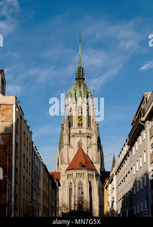 Die katholische Kirche des Hl. Paulus auf Landwherstrasse, München, Deutschland Stockfoto