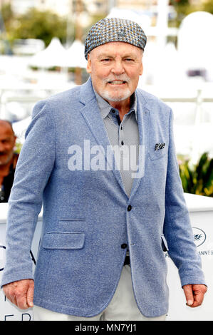 Cannes, Frankreich. 15 Mai, 2018. Stacy Keach in der "Rendezvous mit John Travolta - Gotti' Fotoshooting während der 71St Cannes Film Festival im Palais des Festivals am 15. Mai 2018 in Cannes, Frankreich Quelle: Geisler-Fotopress/Alamy leben Nachrichten Stockfoto