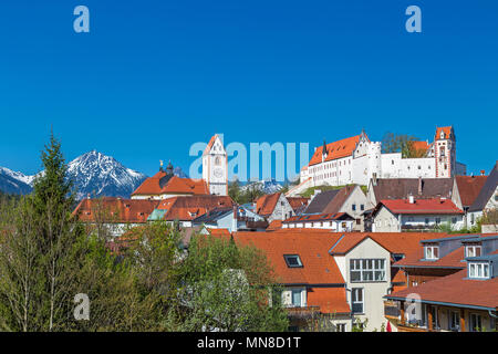 Hohen Palast und Kloster St. Mang in Füssen am Lech, Bayern, Deutschland Stockfoto