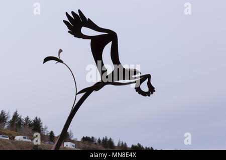 Red Kite Skulptur Nant yr Arian Stockfoto