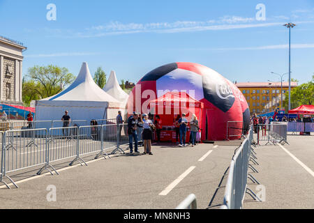 Samara, Russland - 13. Mai 2018: FIFA World Cup Trophy Tour Russlands in der einer der Austragungsorte Stockfoto