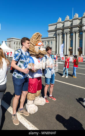 Samara, Russland - 13. Mai 2018: FIFA World Cup Trophy Tour Russlands in der einer der Austragungsorte Stockfoto