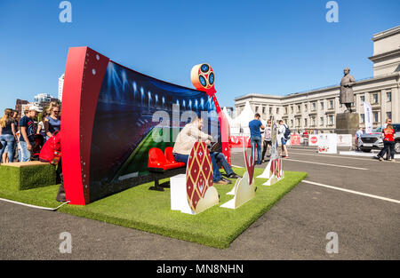 Samara, Russland - 13. Mai 2018: FIFA World Cup Trophy Tour Russlands in der einer der Austragungsorte Stockfoto