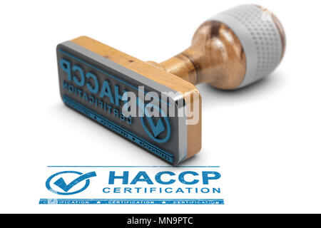 Stempel mit dem Text HACCP Zertifizierung gestempelt auf weißen Hintergrund. 3D-Darstellung. Stockfoto