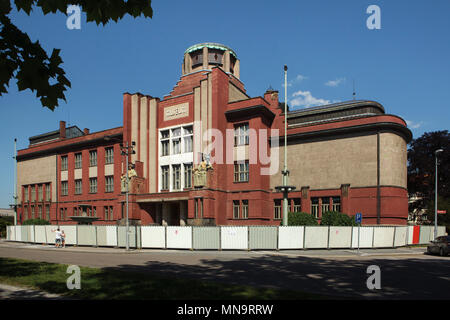 Museum des Ostens Böhmen (Muzeum východních Čech) von Tschechischen modernistischen Architekten Jan Kotěra entworfen und in 1909-1913 in Hradec Králové in Ostböhmen, Tschechische Republik. Stockfoto