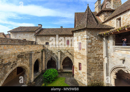 Frankreich, Lot, Haut Quercy, Dordogne Tal, Carennac, beschriftet Les Plus beaux villages de France (Schönste Dörfer Frankreichs), Saint Pierre Stockfoto