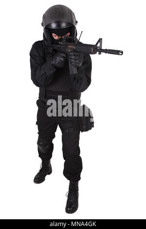 Die bereitschaftspolizei Offizier in Uniform Schwarz auf Weiß isoliert Stockfoto