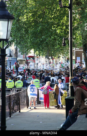 London, Großbritannien. 15. Mai 2018. Demonstration gegen die Gewalt im Gaza-Streifen Credit: Alex Cavendish/Alamy leben Nachrichten Stockfoto