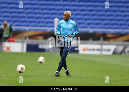 Groupama Stadion. 15 Mai, 2018. Lyon, Frankreich; Europa League Finale training, Atletico Madrid gegen Marseille, Olympique de Marseille Bahnhof; Clinton Njie passt den Ball während der Praxis Quelle: Aktion plus Sport/Alamy leben Nachrichten Stockfoto